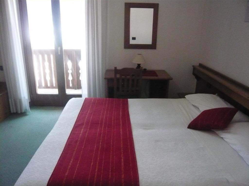 Cadria Nature & Bike Hotel Lenzumo di Concei Room photo