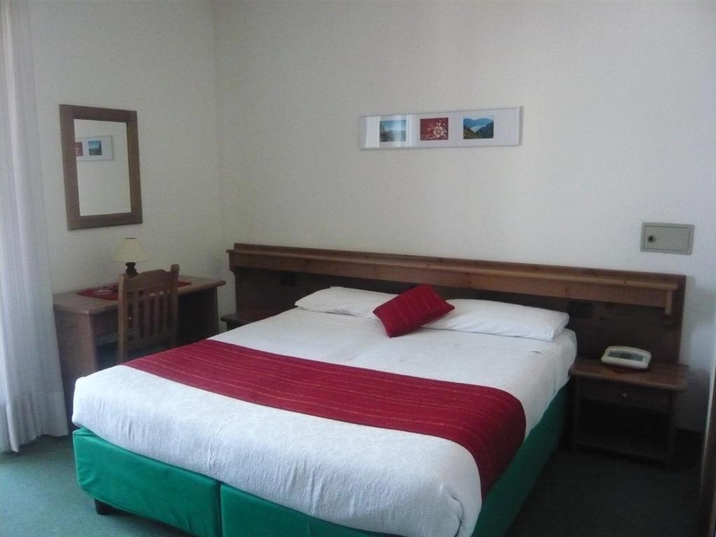 Cadria Nature & Bike Hotel Lenzumo di Concei Room photo
